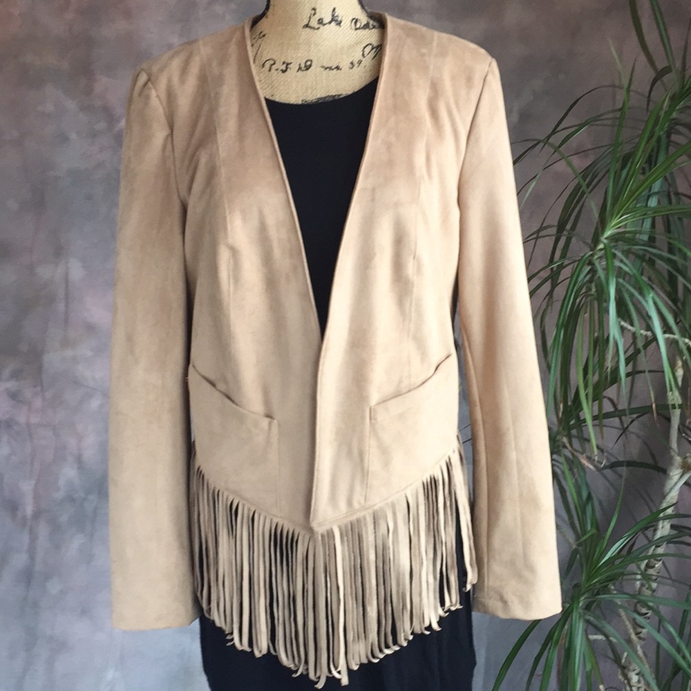 Bagatelle Faux Suede Fringe “Sand” Jacket NWT Sz L